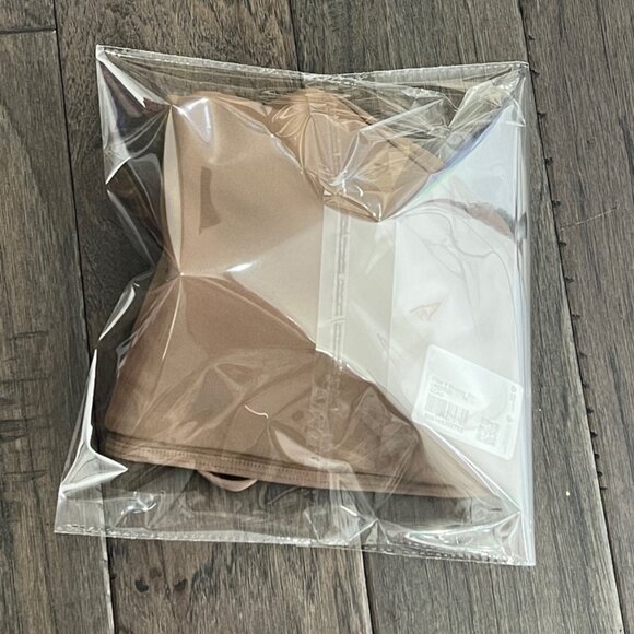 Lululemon NWT Flow Y Strappy Bra Nulu Cacao - Picture 12 of 12